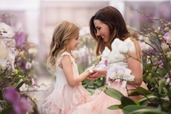 orchid-mother-daughter-photographer-light