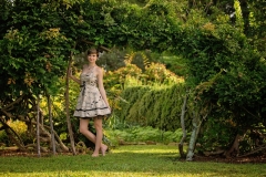 Senior-Portrait-Photography-Garden