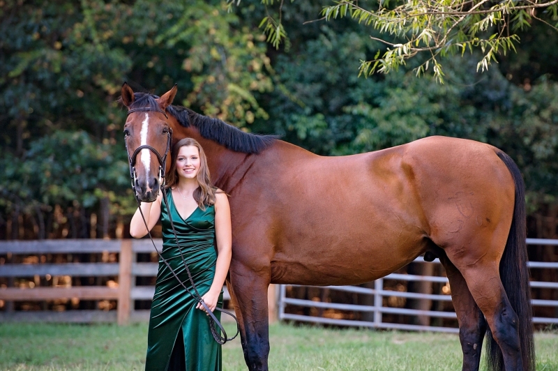 Senior-Girl-Horse