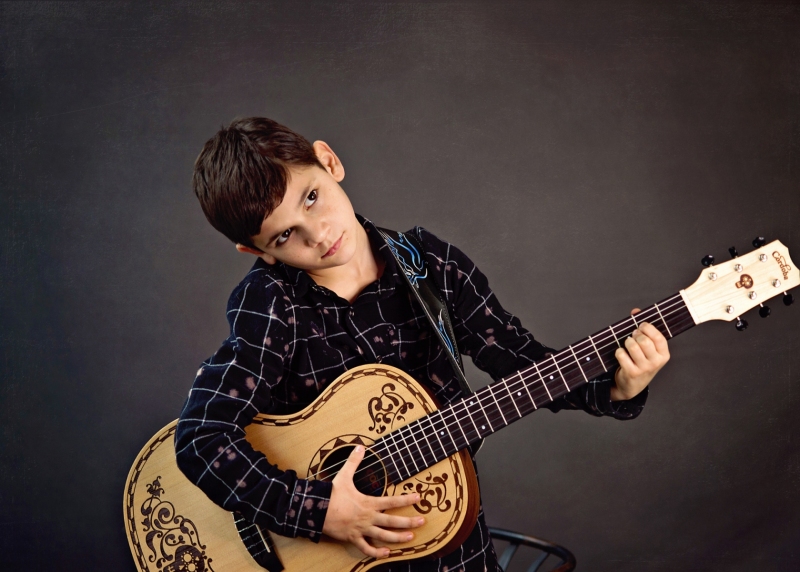 Boy-Acustic-Guitar-Photography