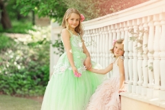 Styled-Child-Photography-Beautiful-Sisters