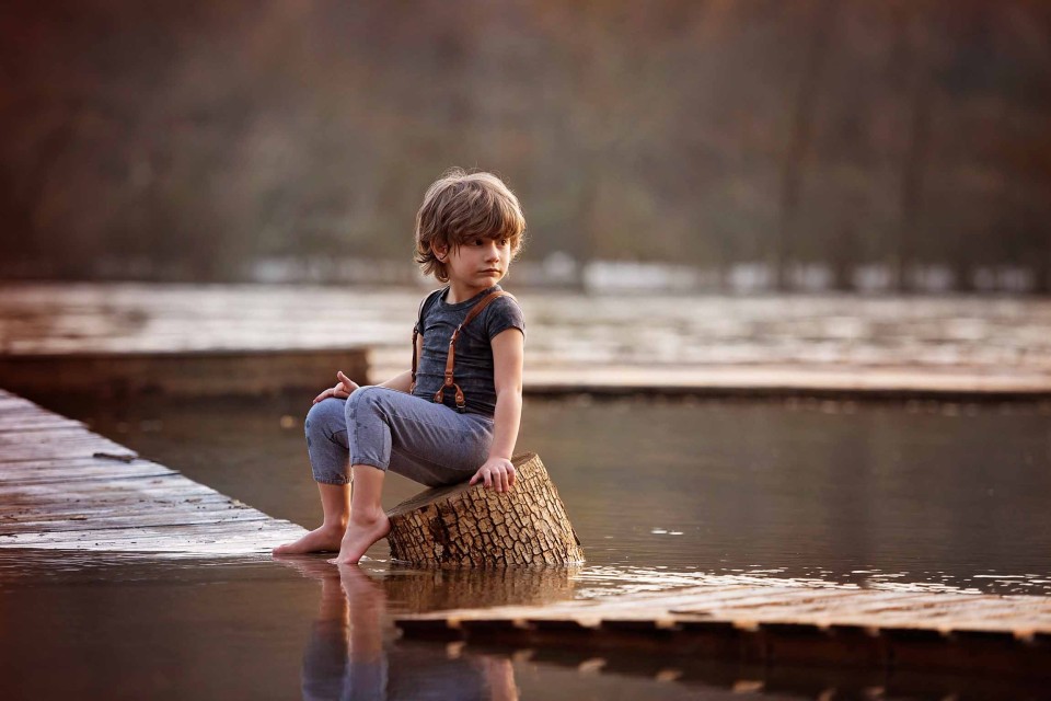 Boy-Looking-At-River-North-Atlanta-Photographer