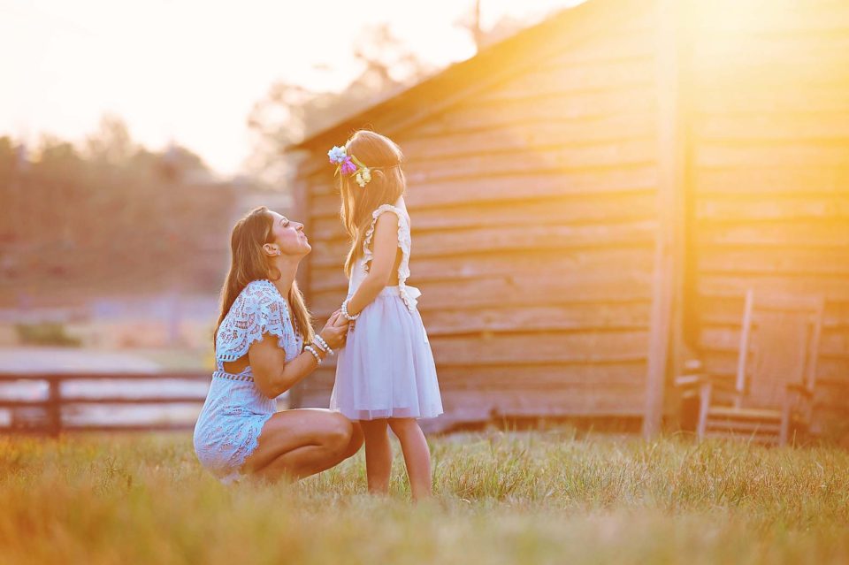 Mother-Daughter-Sunrise-Photographer