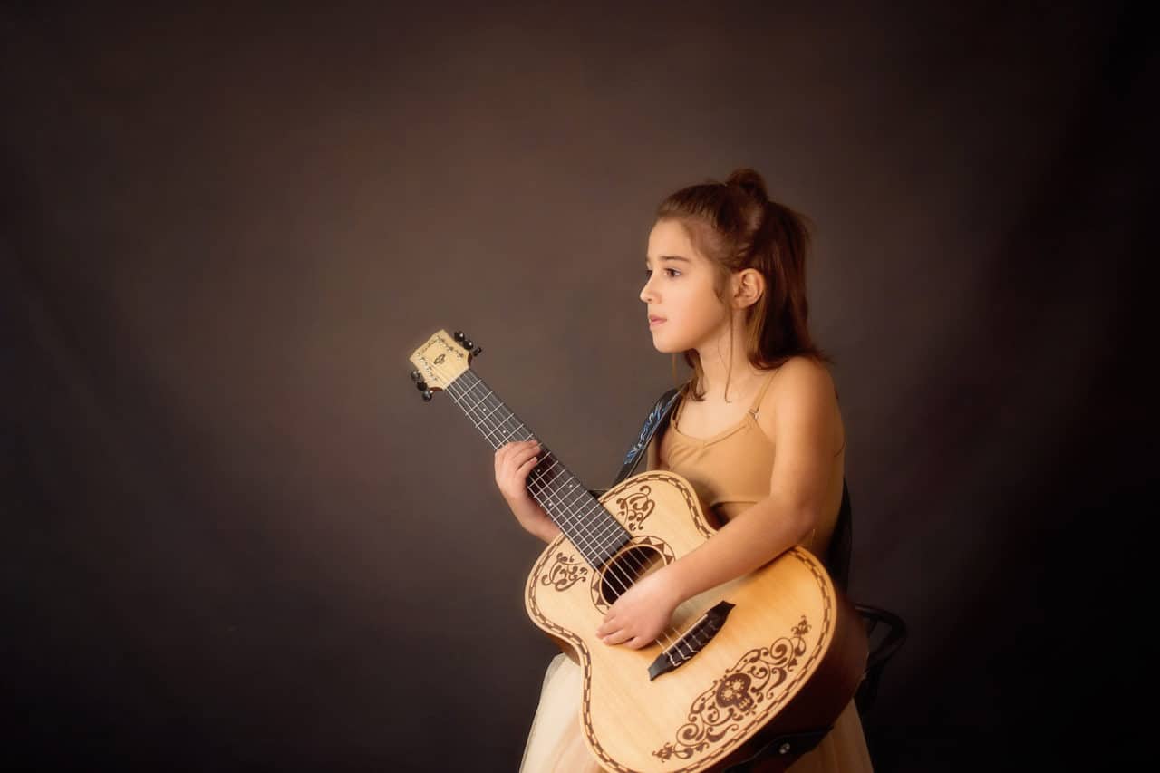 roswell portrait studio guitar