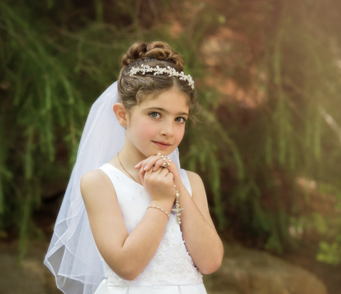 FIRST COMMUNION PHOTOGRAPHY – CHILD PHOTOGRAPHY